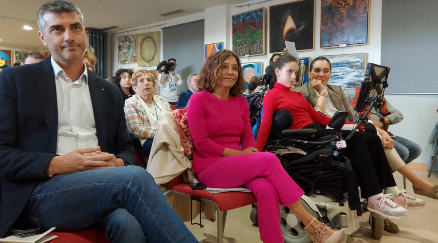 Tres mujeres de Olías del Rey se incorporan a la enciclopedia local 